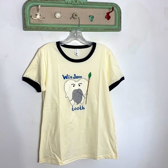 Emerald City Tooth Wisdom graphic ringer short sleeve T-shirt women’s new w tags - Picture 1 of 5